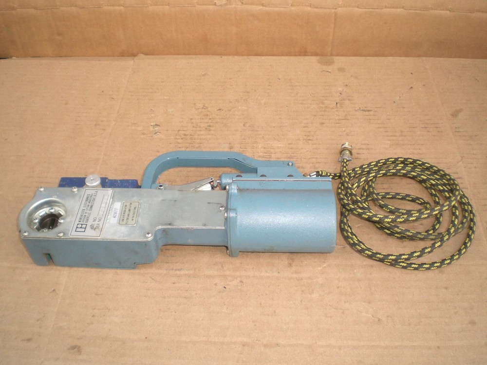 Winchester Electronics pneumatic terminal crimper