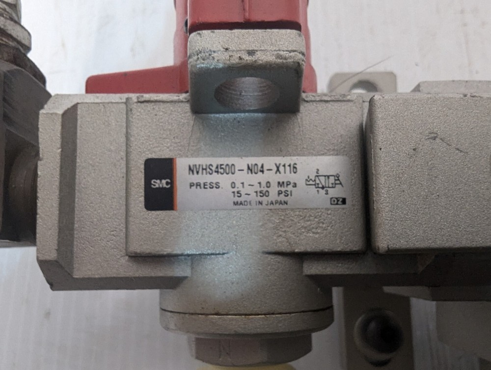 SMC Pneumatic- Regulator Assembly with NAW4000-N04 Regulator