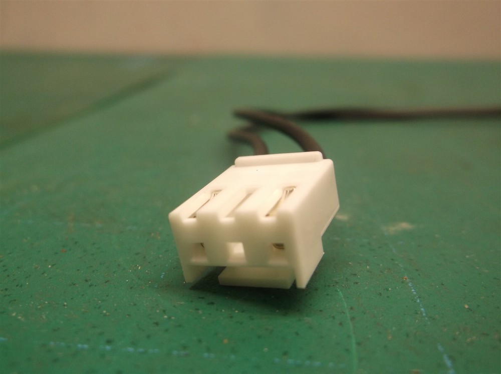 Filter door micro switch off a Hunter Tall Tower Air Purifier hp600