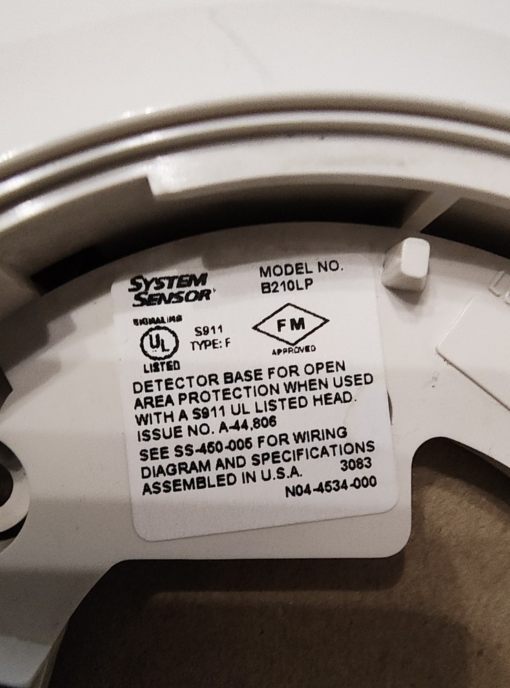 System Sensor B210LP Plug-in Detector Base OEM