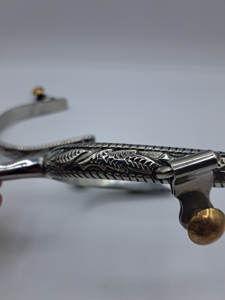 Pair Spurs Womens Twisted Band