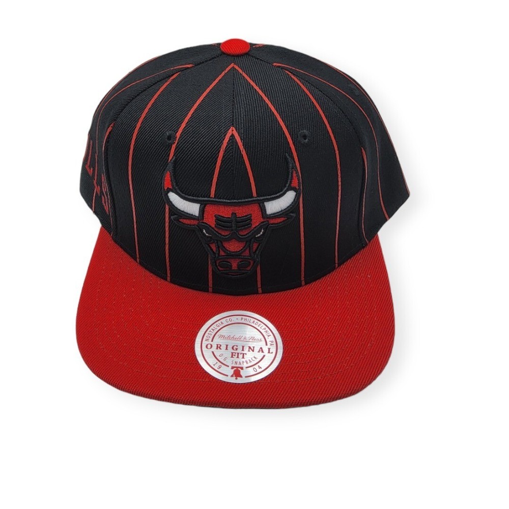 Mitchell & Ness Chicago Bulls Team Pin Black/Red Adjustable Snapback Hat Cap