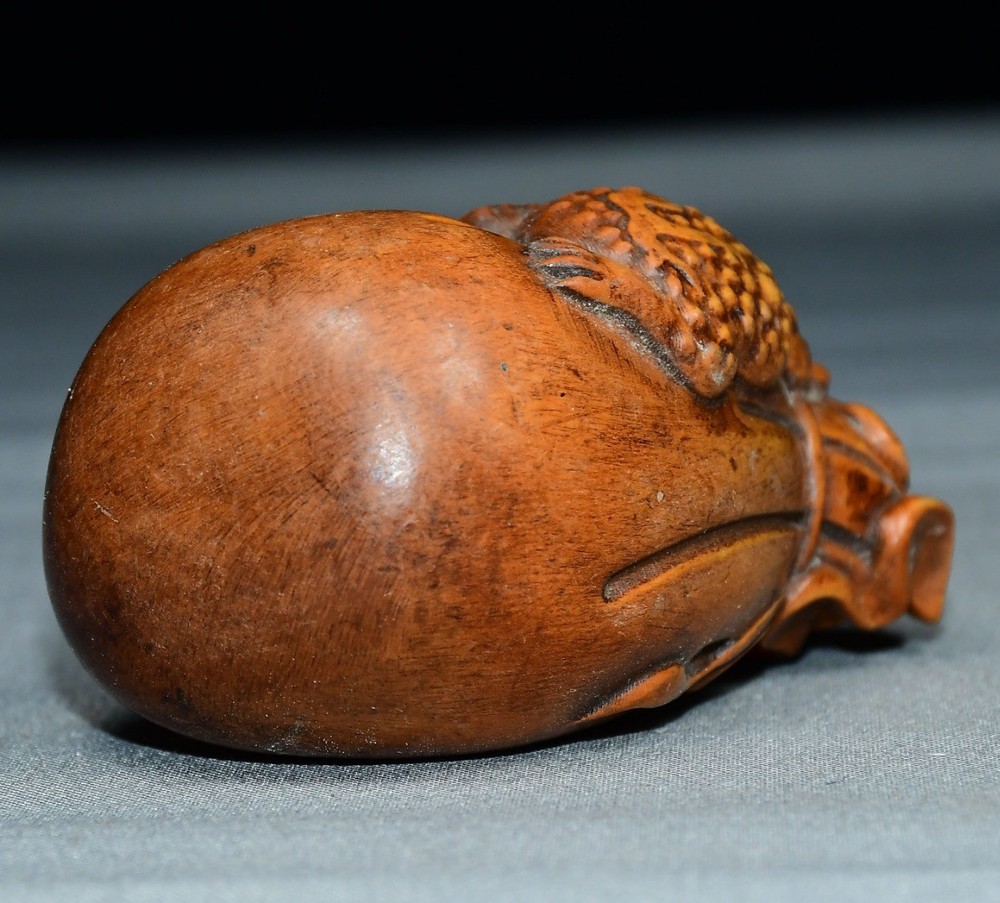 Exquisite Small Leaf Boxwood Golden Toad Handle