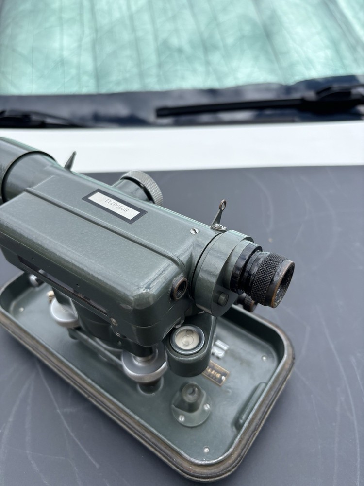 Hilger & Watts tilting Level Good Condition Calibrated Erect Image