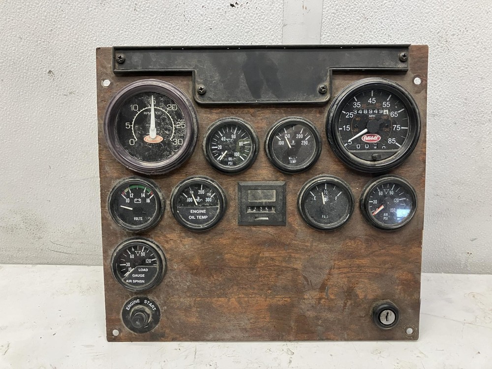Peterbilt 378 Speedometer Instrument Cluster - Used