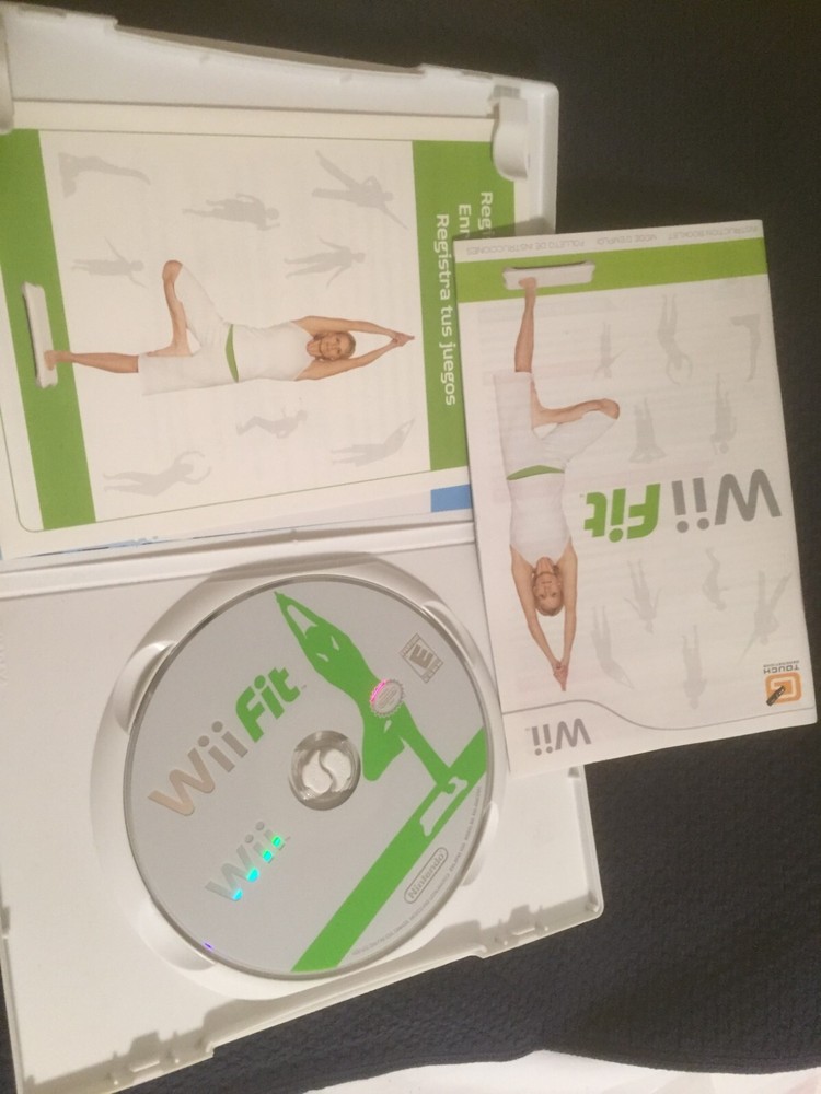 Wii FIT AND EXTRA SOFWARE - BOARD, FEET, ETC.