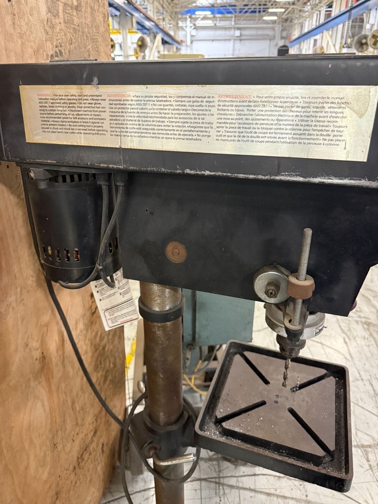 DAYTON 3Z19E 17" DRILL PRESS USED