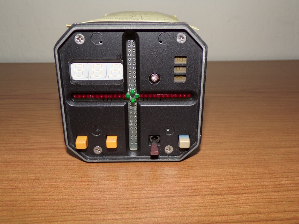 Logue ECDI Nav Converter Indicator LA-7800A (14 or 28V)