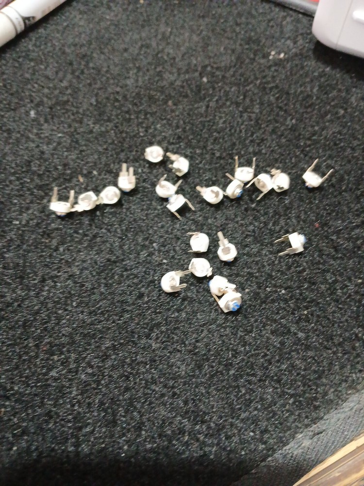 20 Johanson Blue Ceramic Capacitors Trimmer