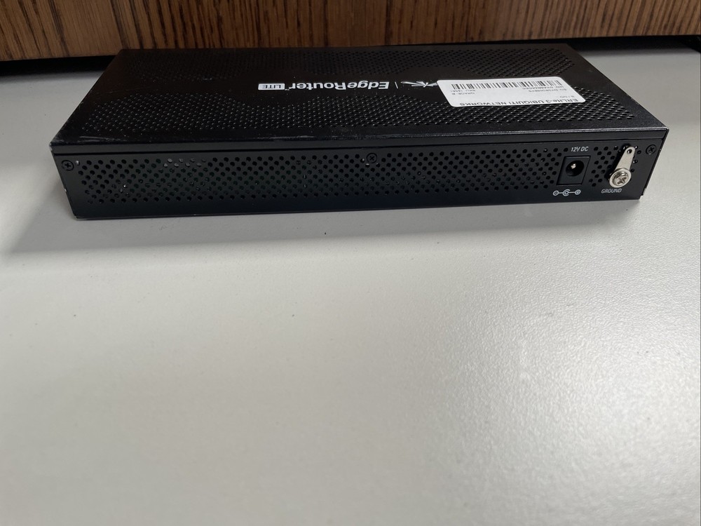 Ubiquiti Networks ERLite-3 EdgeRouter Lite