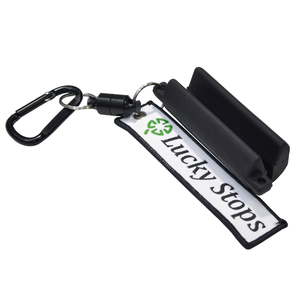 Arrow Puller with magnetic quick release & carabiner