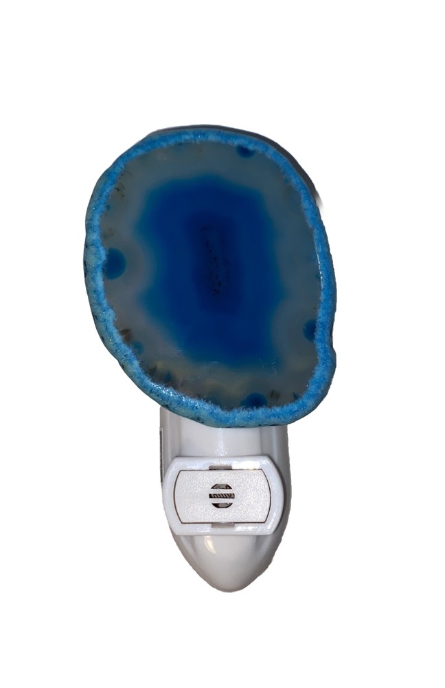 Blue Agate Night Light – Dusk-to Dawn Smart Sensor & Natural Geode Glow