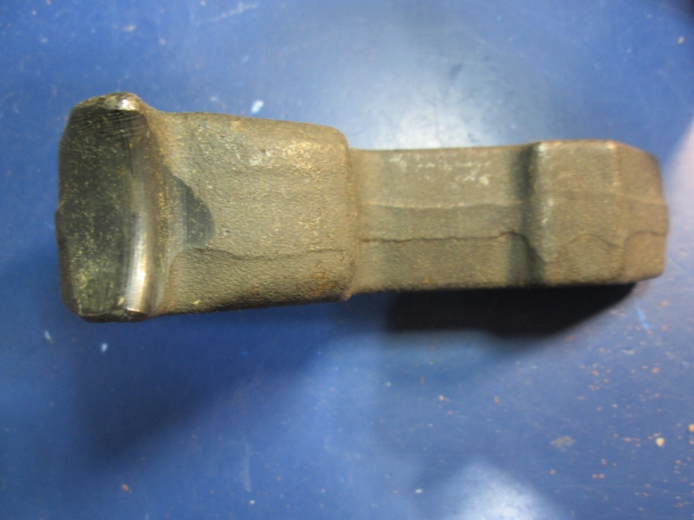 Sullair 68722930 Retainer Latch
