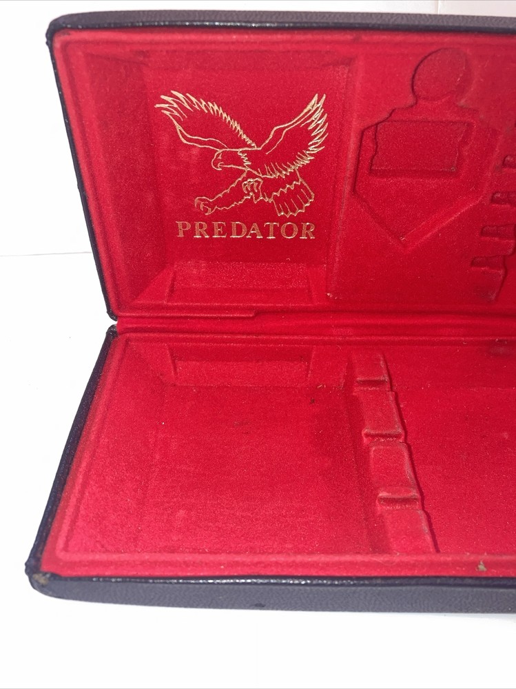 Vintage Throwing Darts Predator Eagle Hard Case With Felt Inside