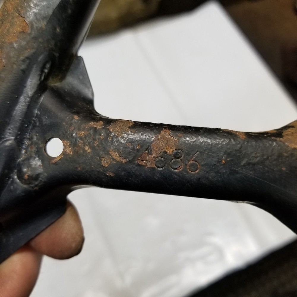 2012-2017 Polaris switchback Adventure Rush Indy left lower control arm 2204663