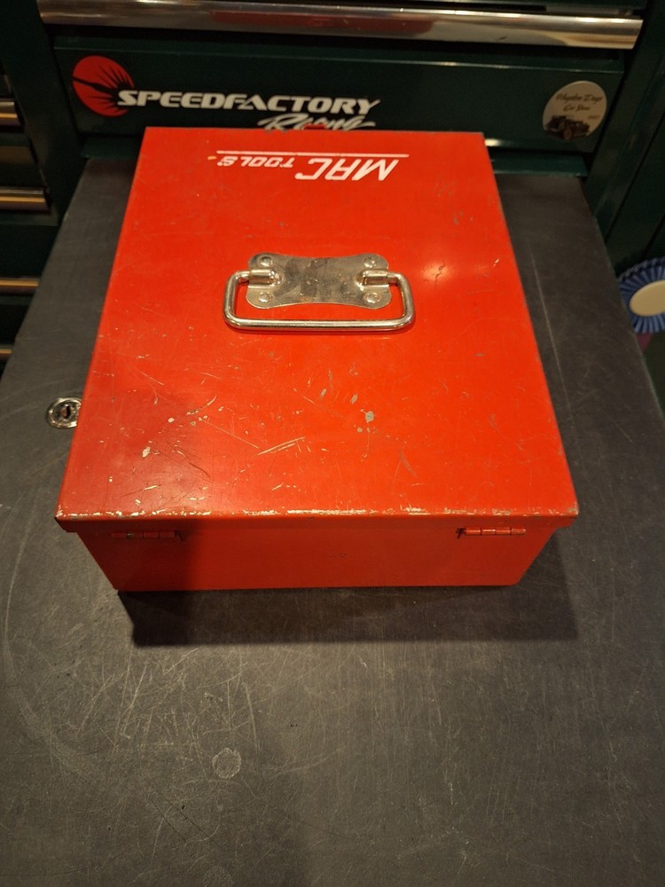 MAC Tools vintage personal effects metal stongbox w/ handle carry along locking