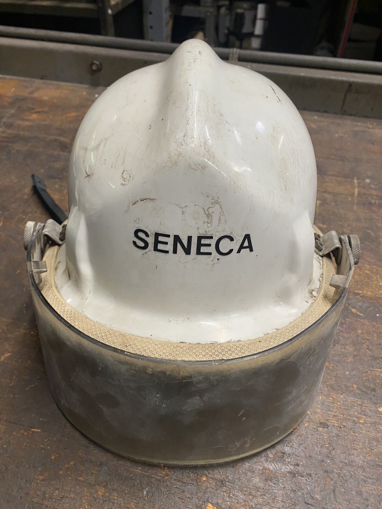 Cairns White Fire Helmet Seneca Illinois ￼