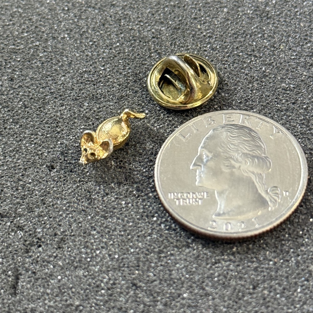 Small Gold Tone Mouse Pin Pinback #48254