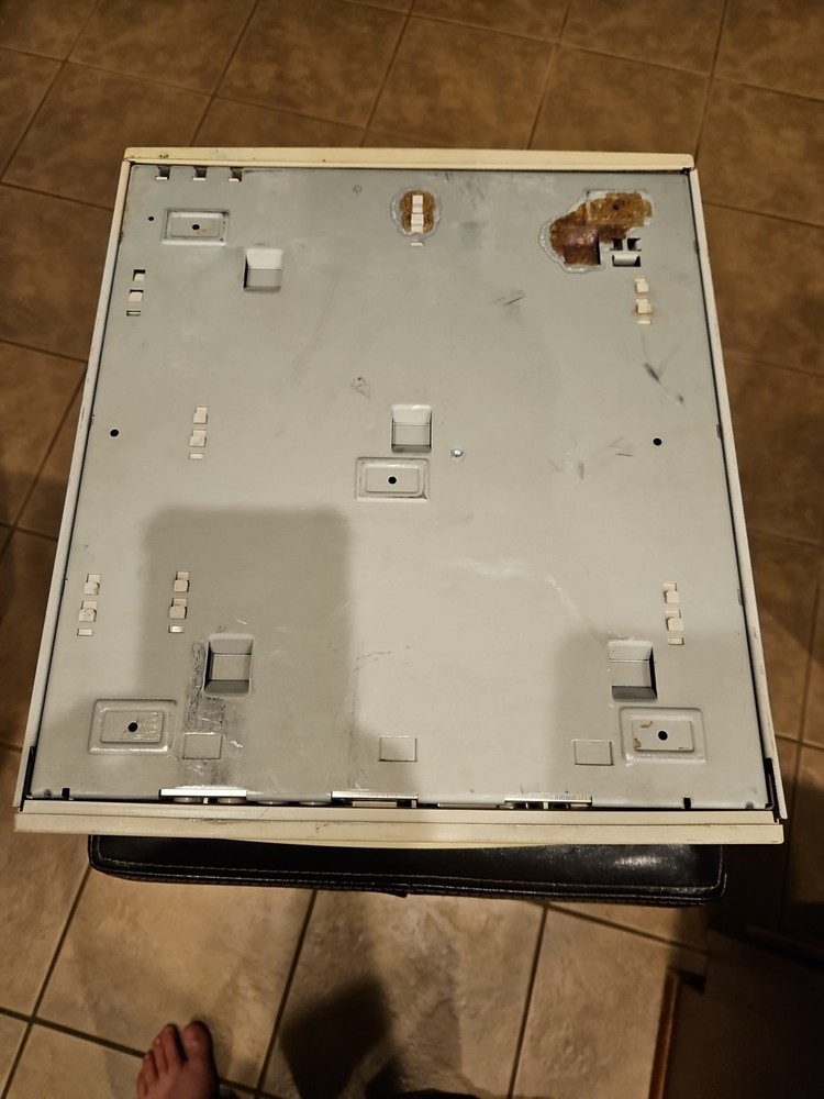 Macintosh Quadra 650 Vintage Apple Computer Powers On NOT Tested