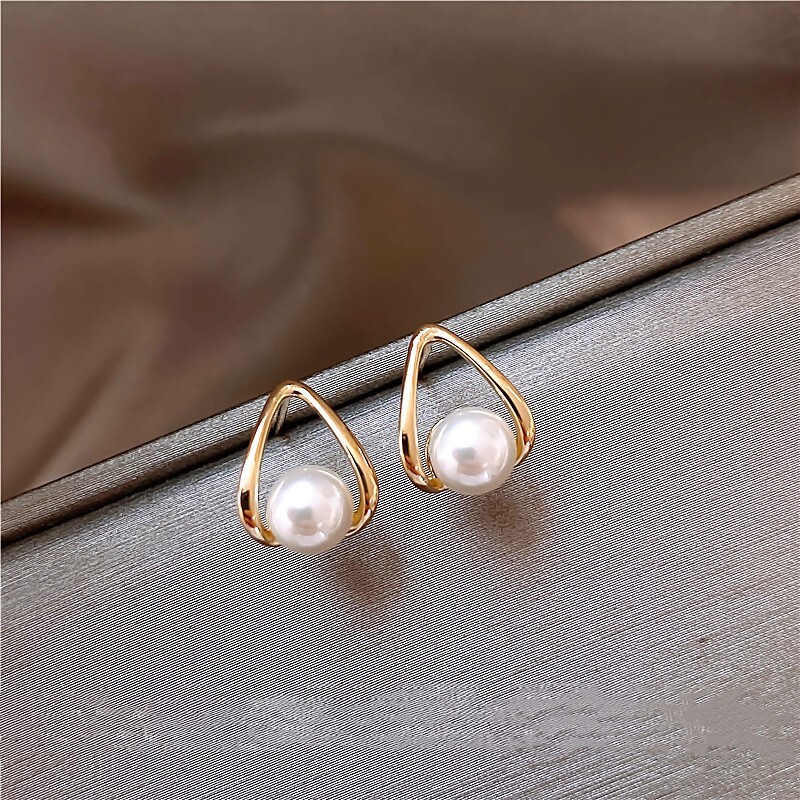 14k Gold Filled Water Drop Pearl Stud Earrings