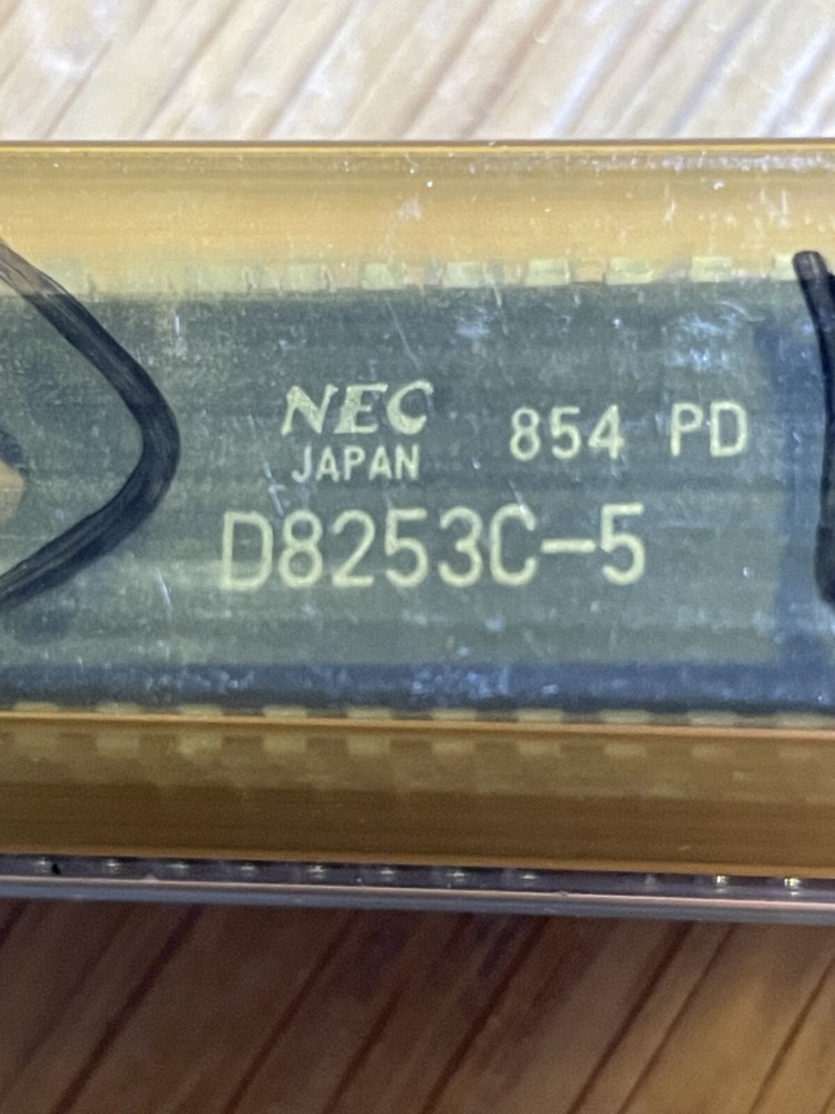 ONE 8253-5 Programmable Interval Timer; Intel or AMD or NEC, 24 PDIP