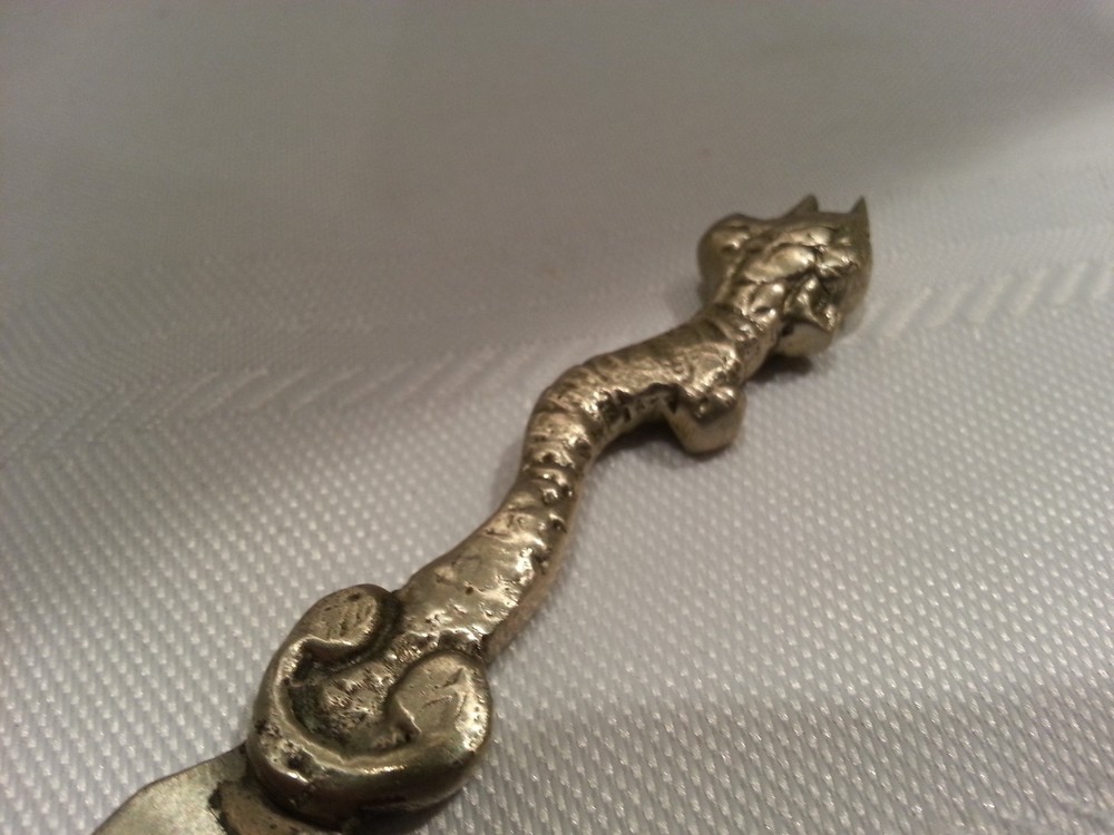 SMALL KNIFE DRAGON ? SERPENT ? SPREADER ? 4.5"