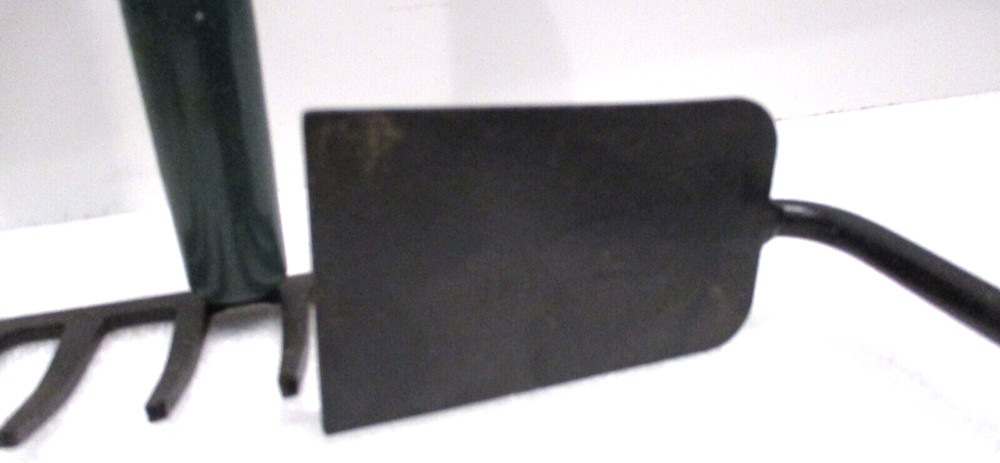 2 Garden Tools Wood Handles