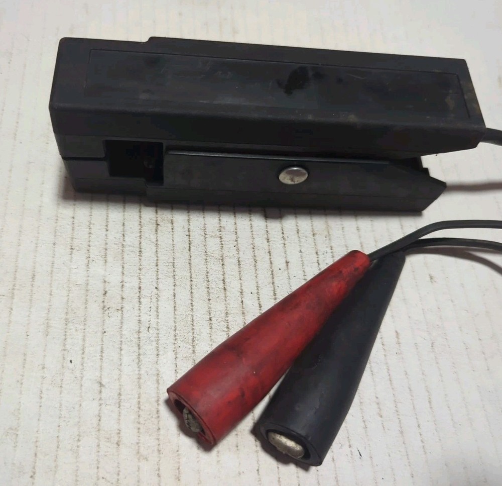 Vintage Snap-On Inductive Volt-Amp Meter MT 952, UNTESTED