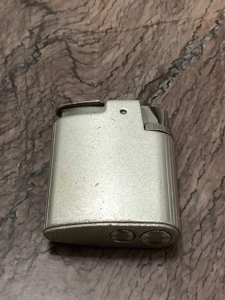 Vintage Ronson Varaflame Standard . US .