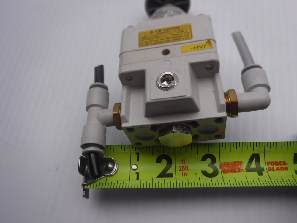 SMC IR2000-F02 Precision Regulator