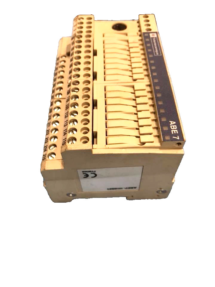 Telemecanique ABE7 CPA21 Analog Module USED.