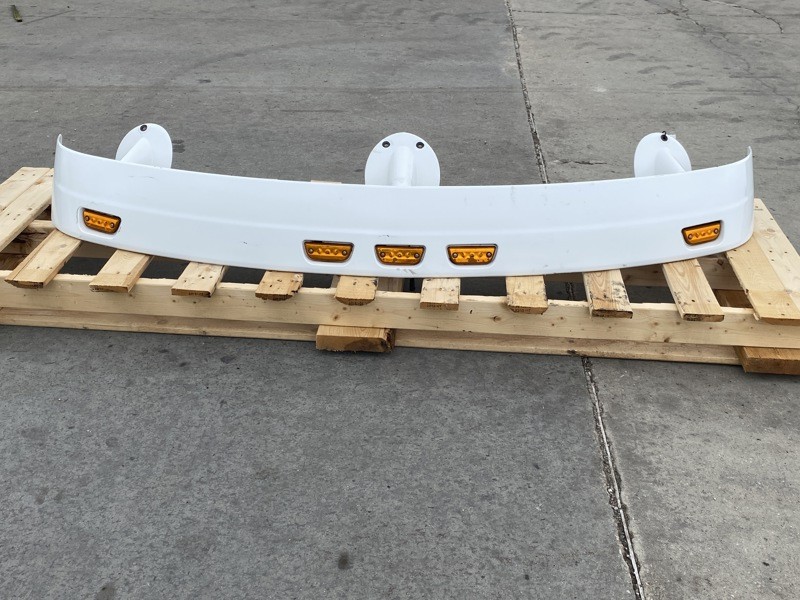 2016 Peterbilt 579 Visor (654-10807)
