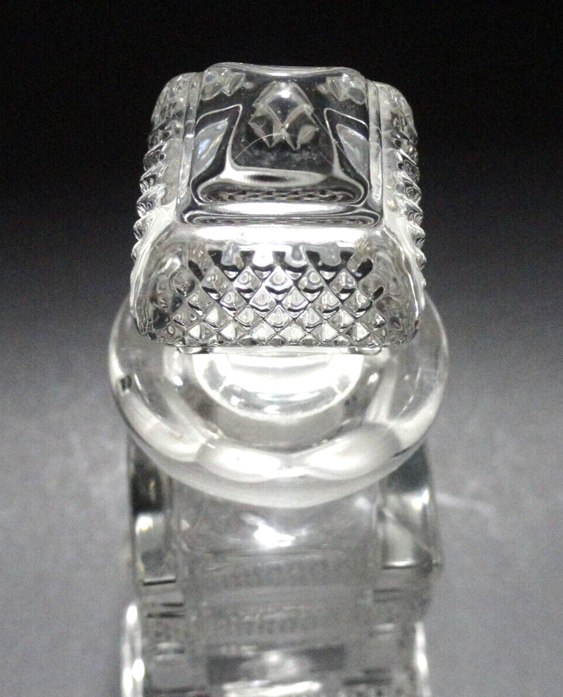 VINTAGE CRYSTAL PERFUME BOTTLE WITH STOPPER🌺