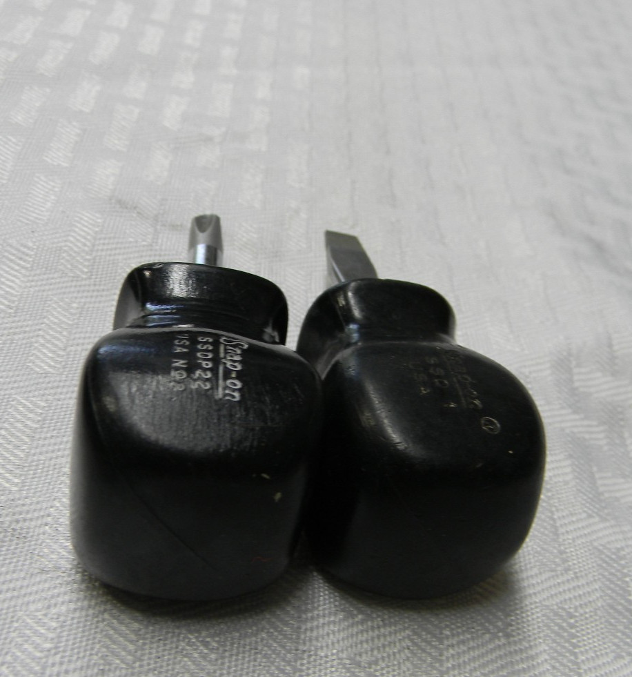 SNAP-ON BLACK HARD HANDLE STUBBY SCREWDRIVER SET FLAT TIP #SSD1, #2 TIP #SSDP22