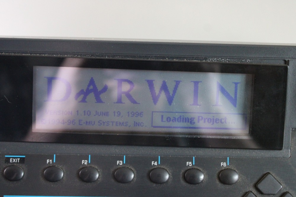 E-MU 4001 Darwin Digital Audio Disk Recorder EMU 1996 - Powers On