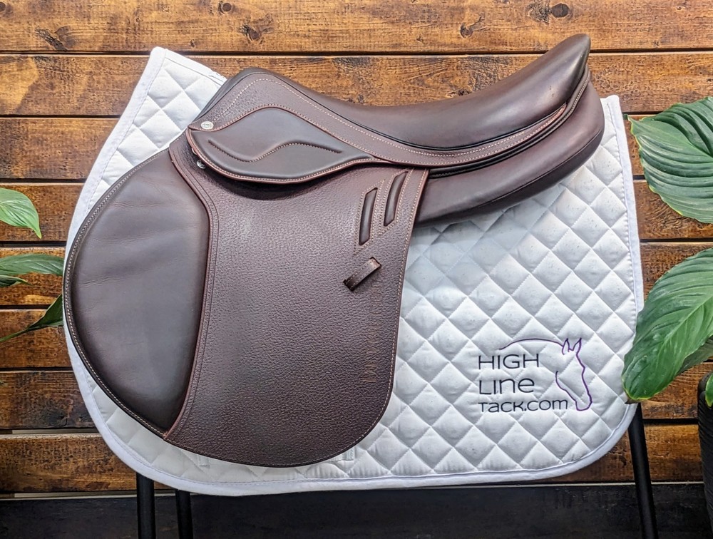 17.5" Devoucoux Biarritz Lab 2A (2022) *ON TRIAL*