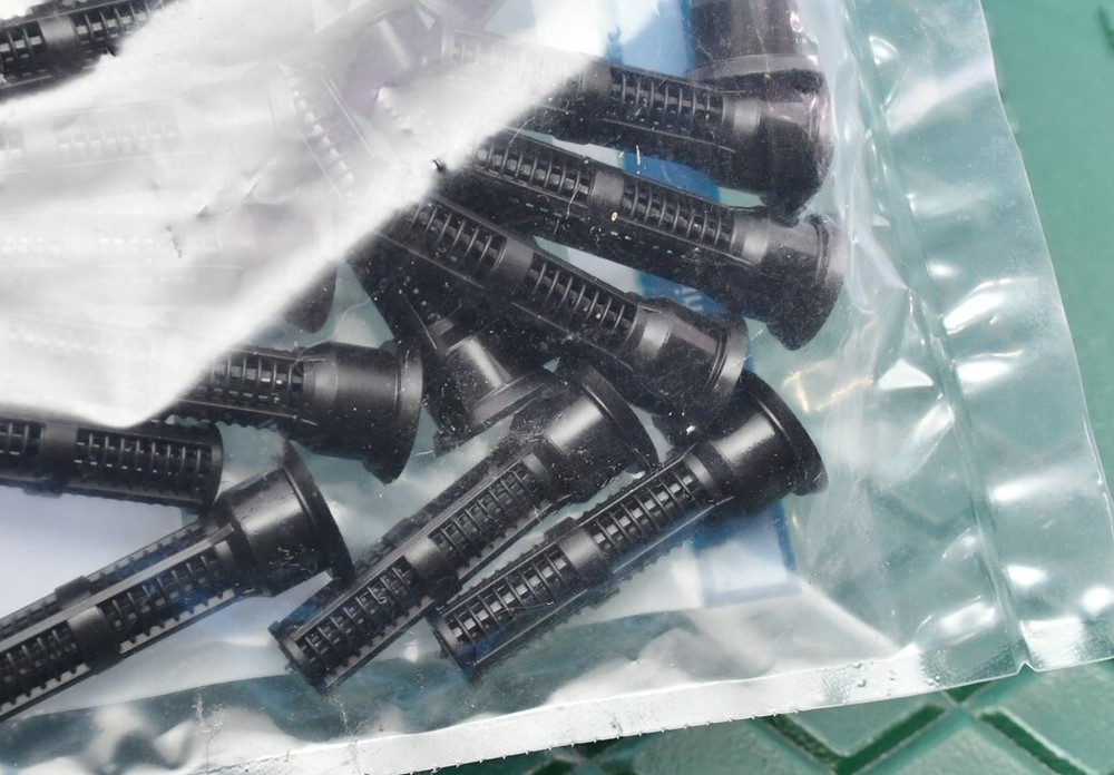 (25) Hunter Black Replacement Spray Nozzle Filter Screen Coarse 464717SP