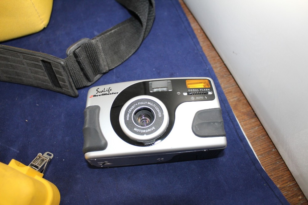 Sealife Reefmaster RC Automatic 35mm Camera (Bundle) (With Flash)