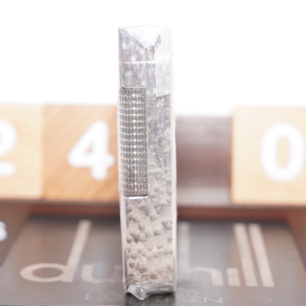 Brand New Sealed_Dunhill Lighter Silver Bark Pattern