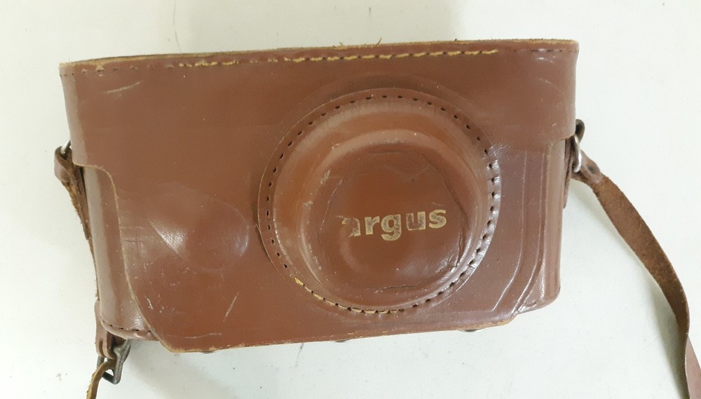 Argus C3 Camera 35mm Rangefinder with Leather Case - Vintage