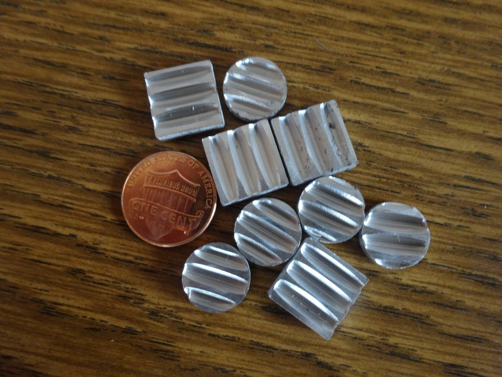 ONE HALF POUND DECORATIVE ALUMINUM SQUARE AND CIRCLES