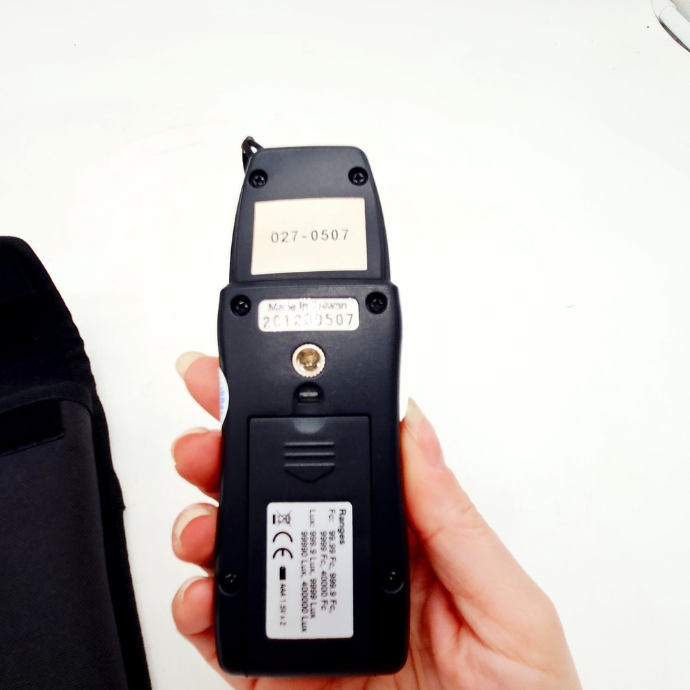 EXTECH LT40 LED Light Meter