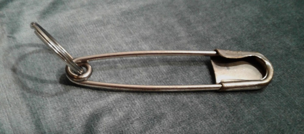 Vintage Risdon 5" Safety Pin Key Tag