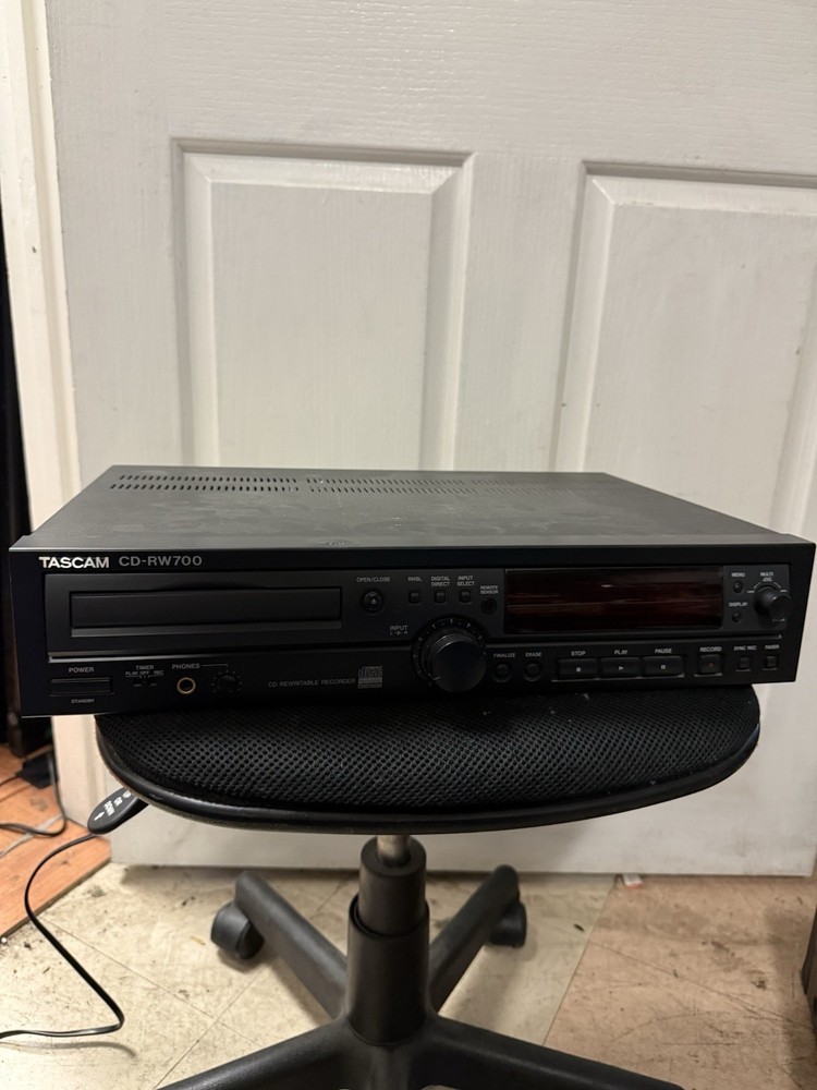 Tascam CD-RW700 - Great - Functional