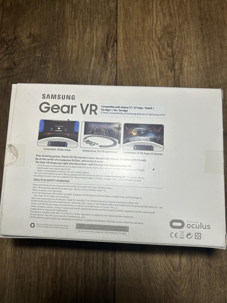 Samsung Gear VR Smartphone Virtual Reality Headset Black Micro USB