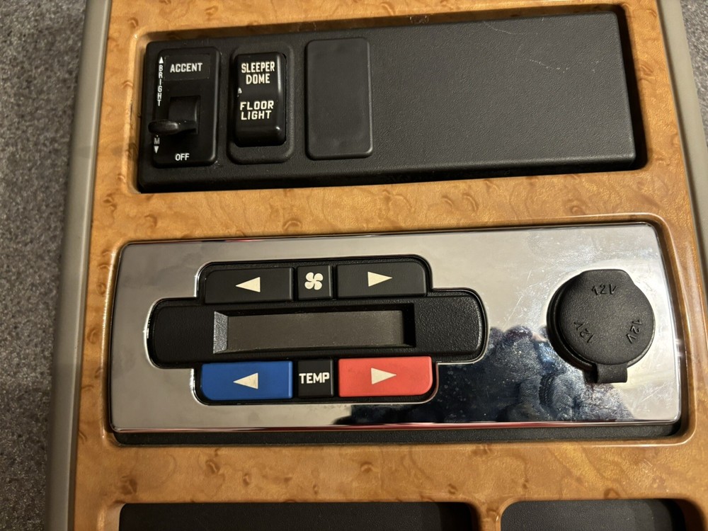 INTERNATIONAL PROSTAR 113 TEMPERATURE CONTROL PANEL HVAC BEZEL SLEEPER CONTROL