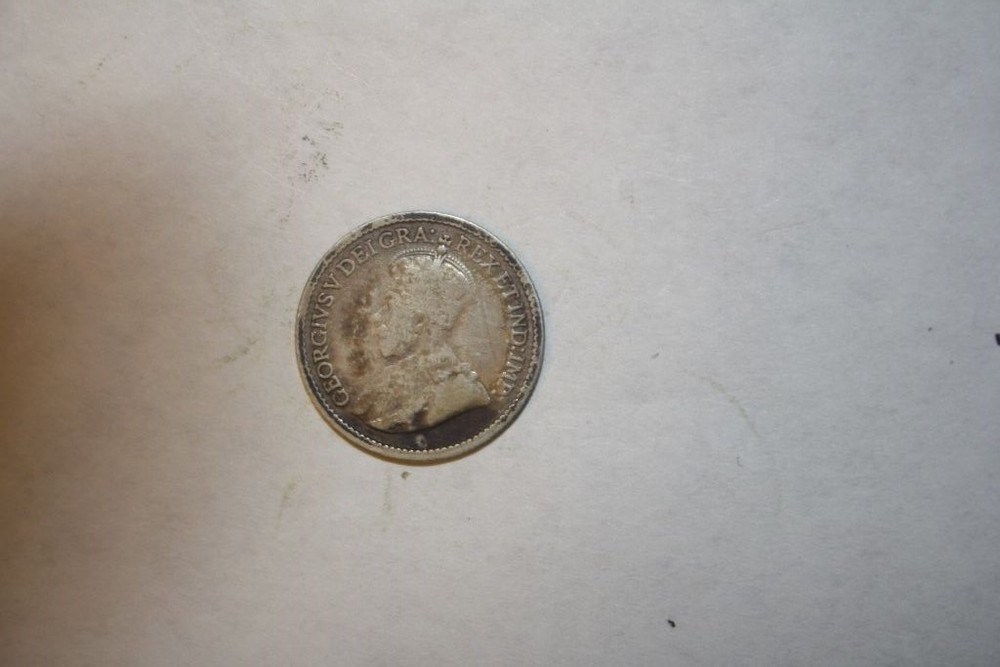 1912 Canadian 5 Cent Silver in VG Condition