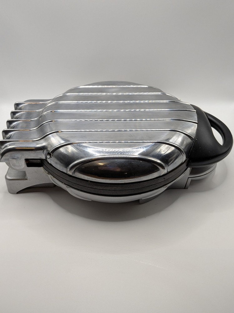 Villaware Waffle Tone Belgian Waffle Maker Baker Model 2004 TESTED