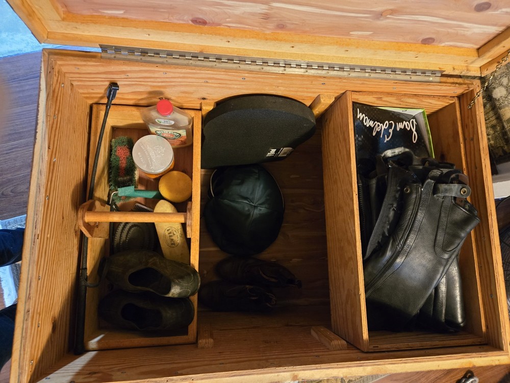 Tack Trunk Wood Large