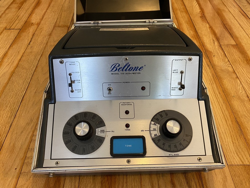 Beltone Model 119 Audiometer (3)